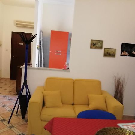 Hôtel Casa Claudia à Palerme Extérieur photo
