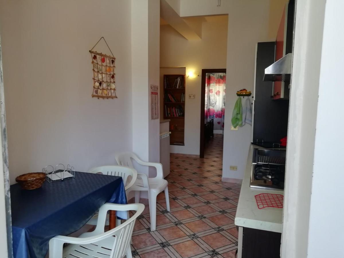 Hôtel Casa Claudia à Palerme Extérieur photo