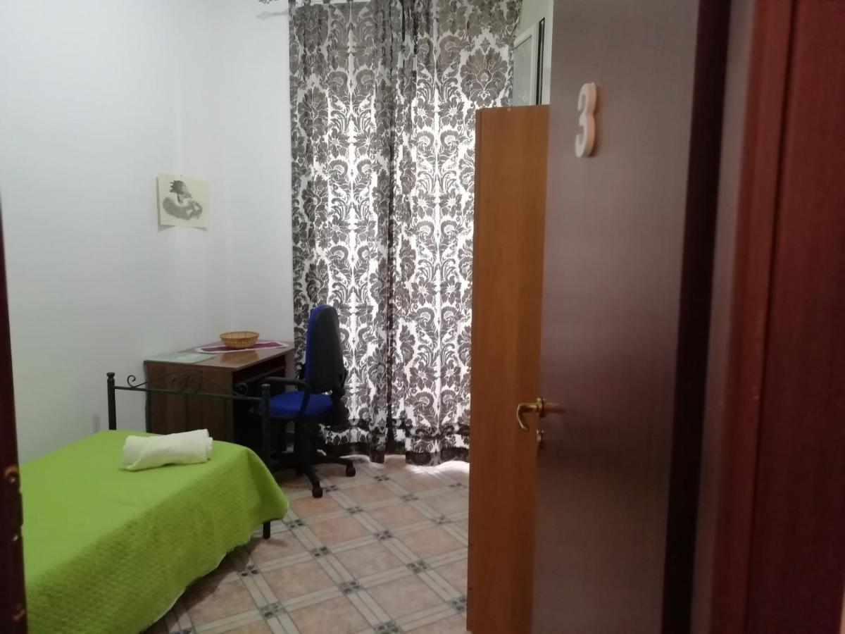 Hôtel Casa Claudia à Palerme Extérieur photo