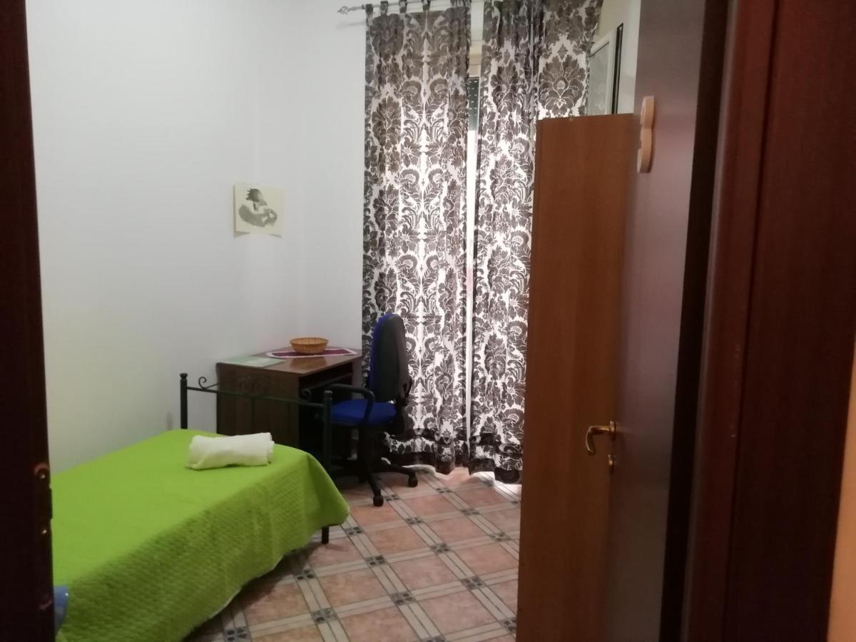 Hôtel Casa Claudia à Palerme Extérieur photo