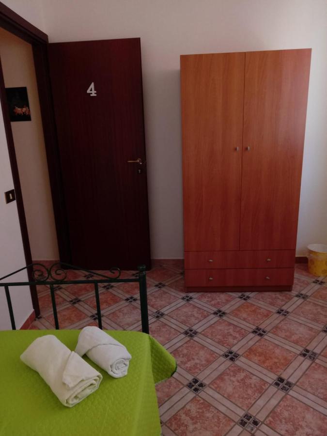 Hôtel Casa Claudia à Palerme Extérieur photo