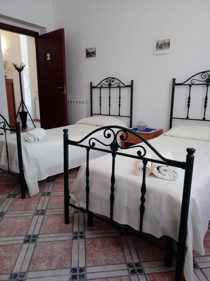 Hôtel Casa Claudia à Palerme Extérieur photo