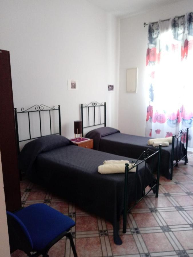 Hôtel Casa Claudia à Palerme Extérieur photo