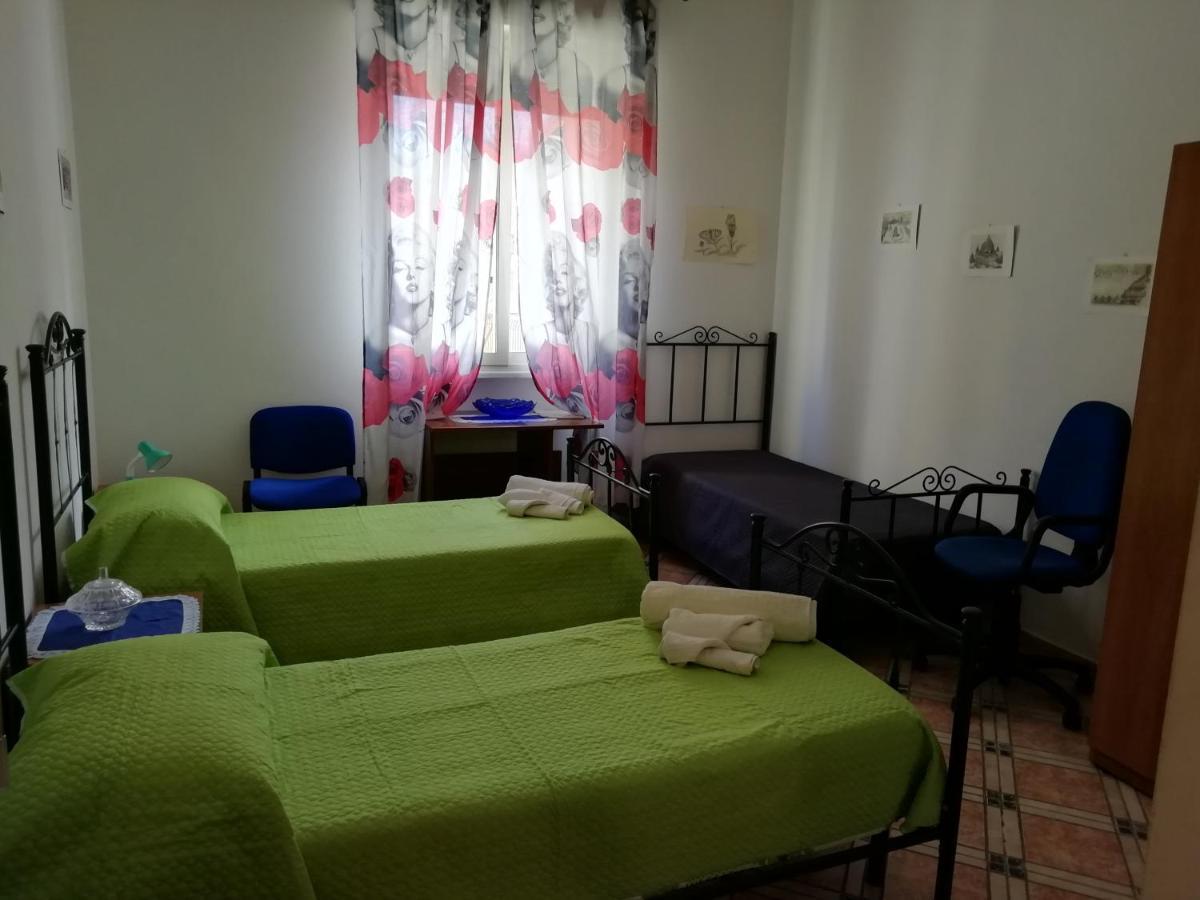 Hôtel Casa Claudia à Palerme Extérieur photo