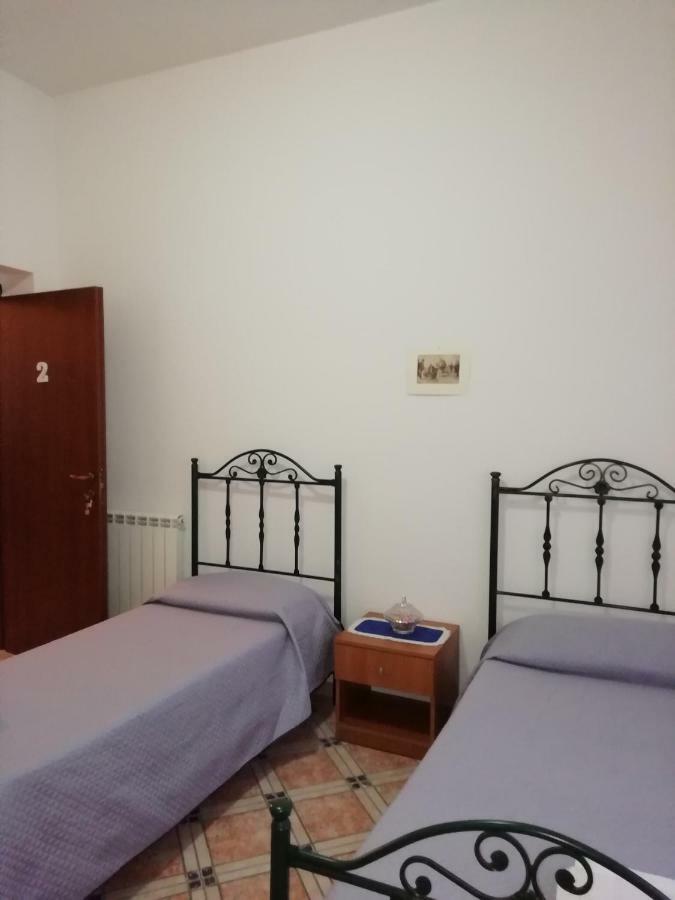 Hôtel Casa Claudia à Palerme Extérieur photo