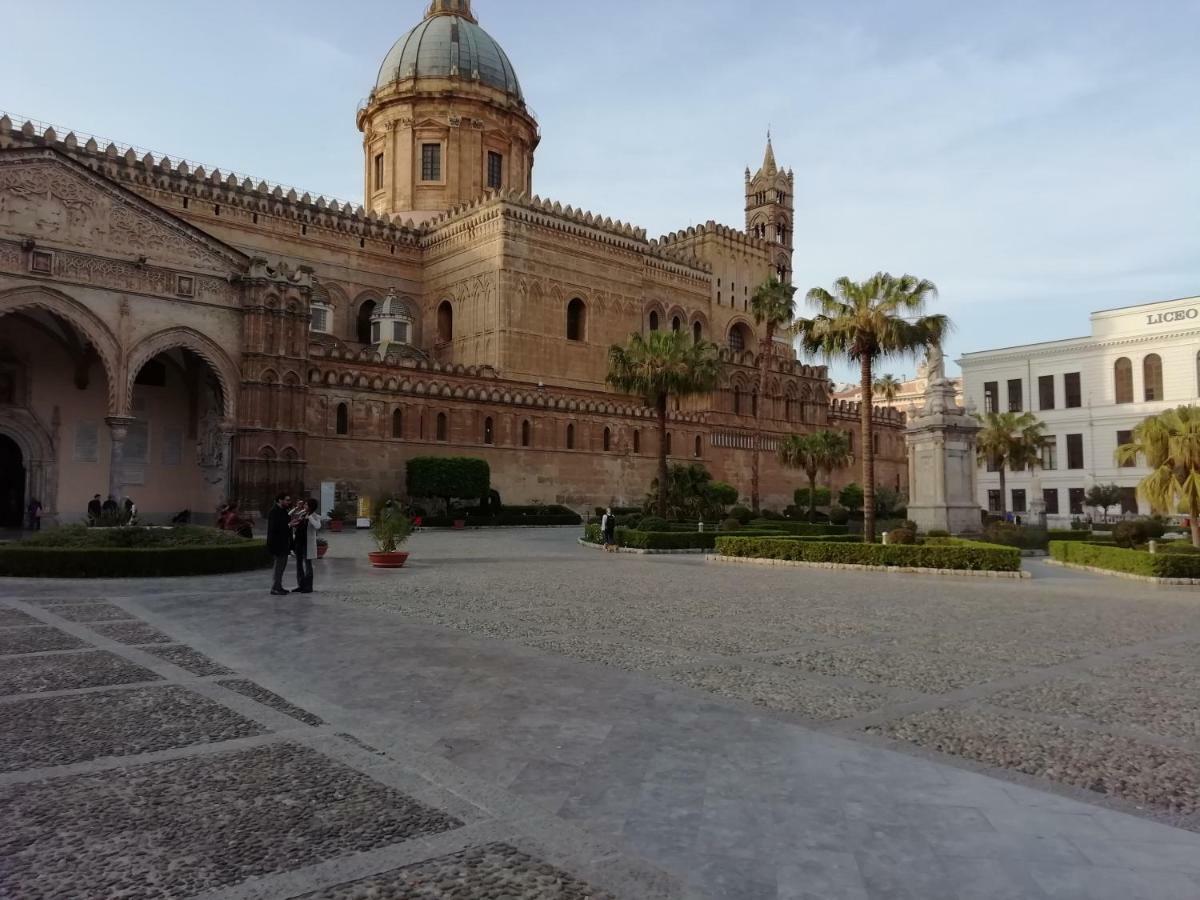Hôtel Casa Claudia à Palerme Extérieur photo
