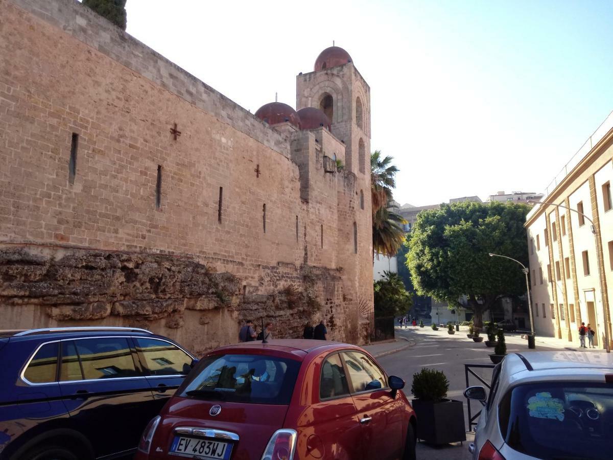 Hôtel Casa Claudia à Palerme Extérieur photo