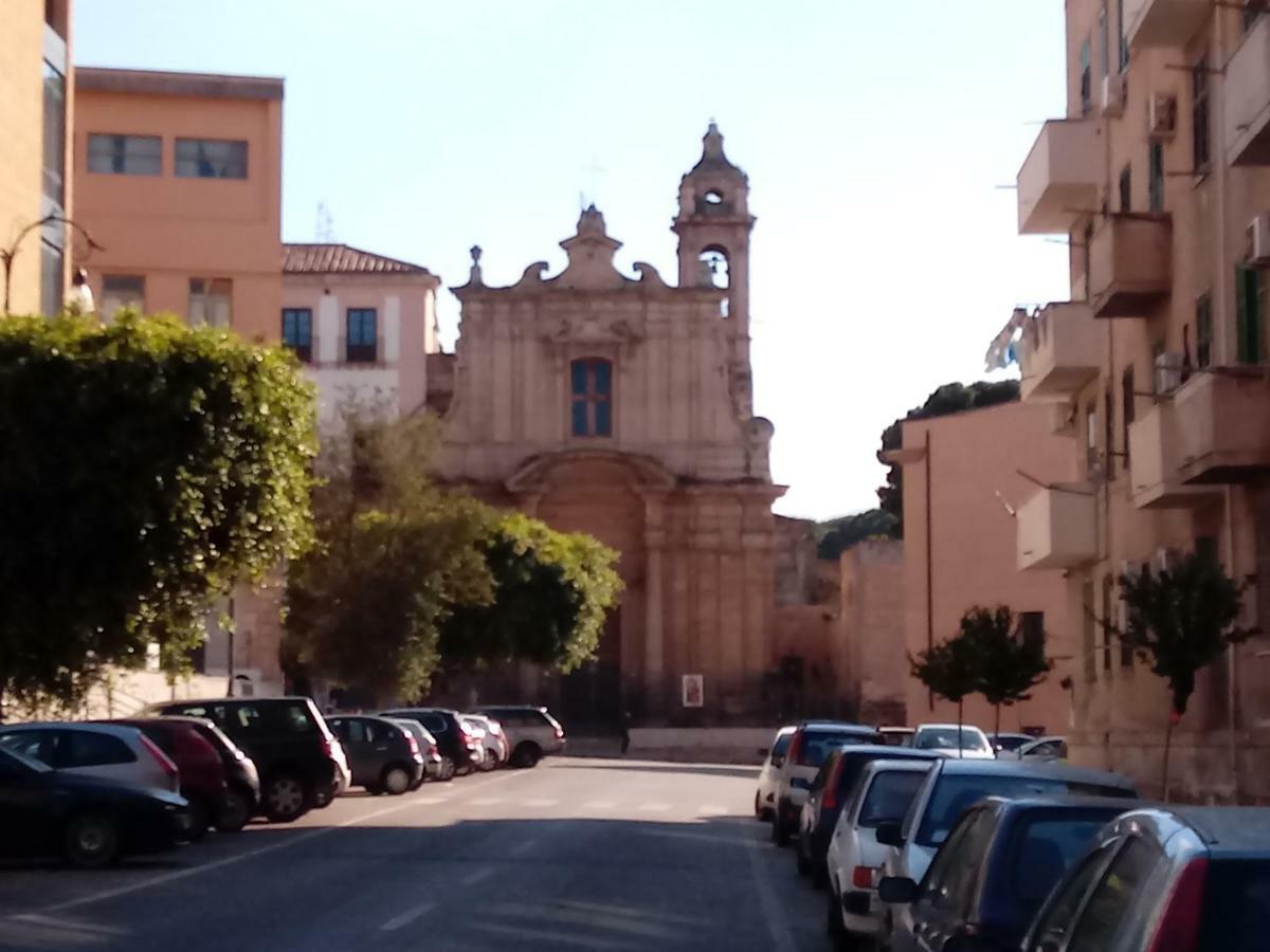 Hôtel Casa Claudia à Palerme Extérieur photo